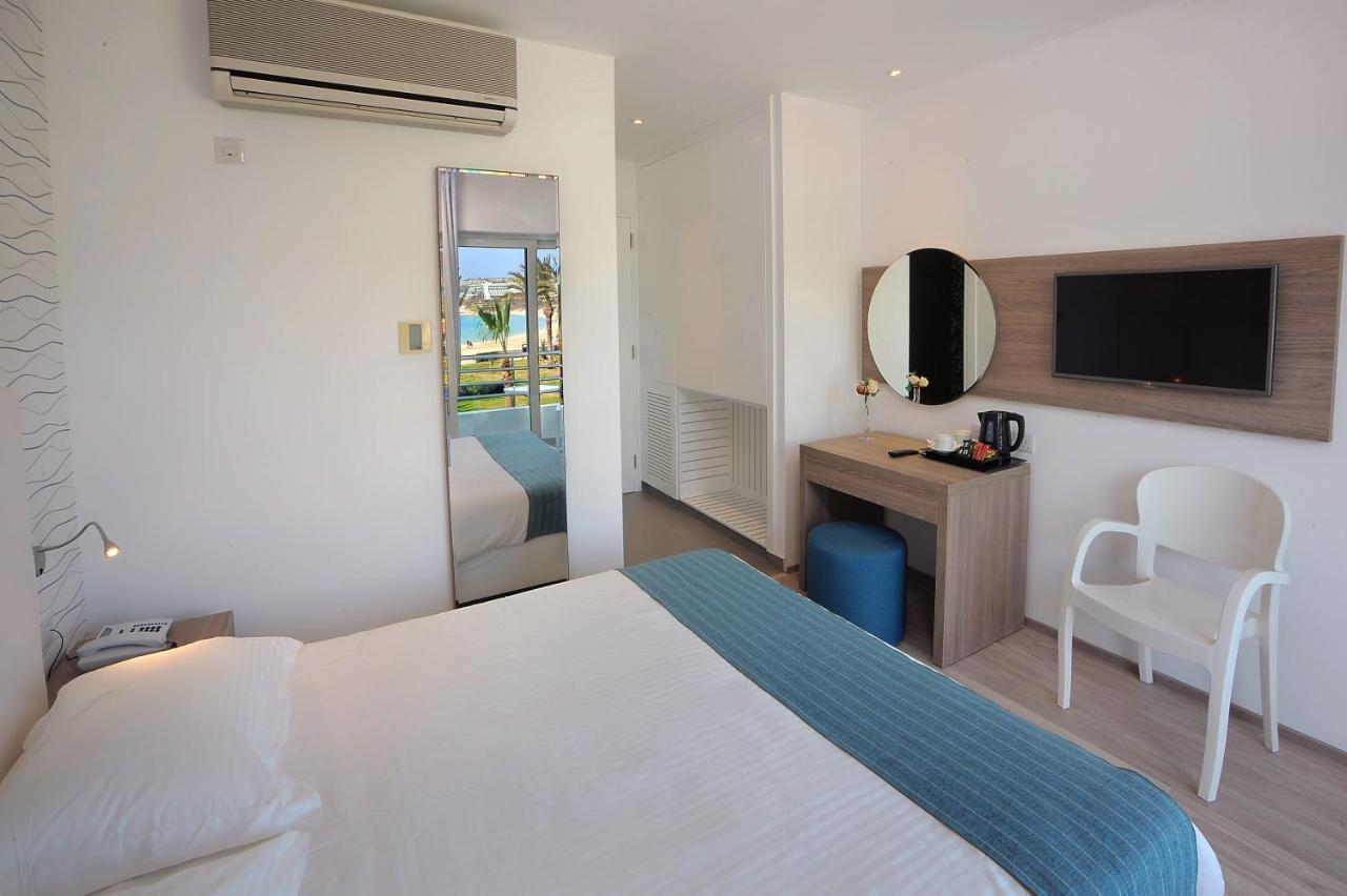 Okeanos Beach Boutique Hotel Айя Напа Екстериор снимка